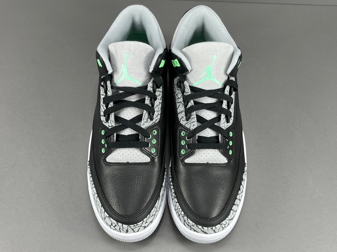 Air Jordan 3.- Negro y verde