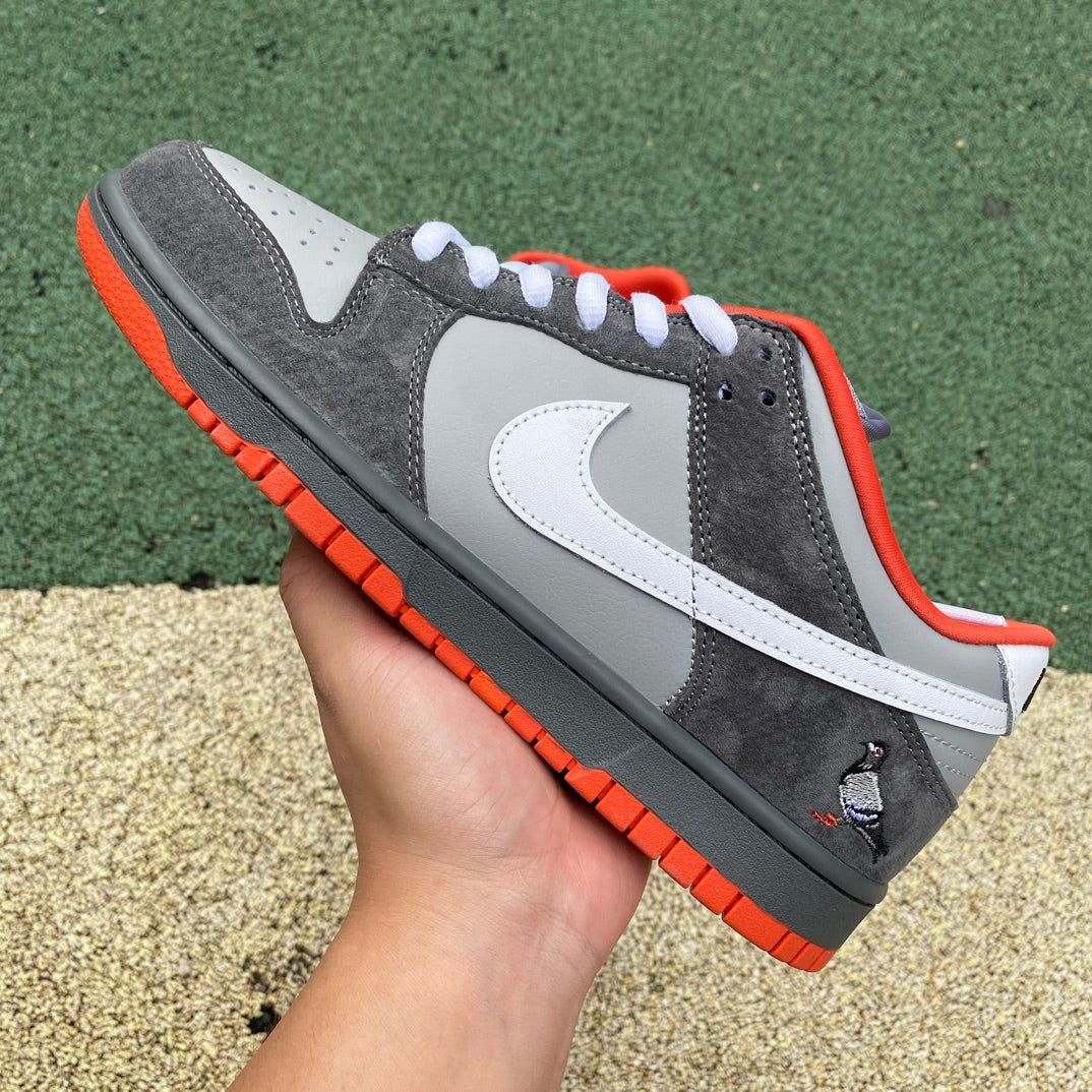 Nike Dunk SB Pigeon