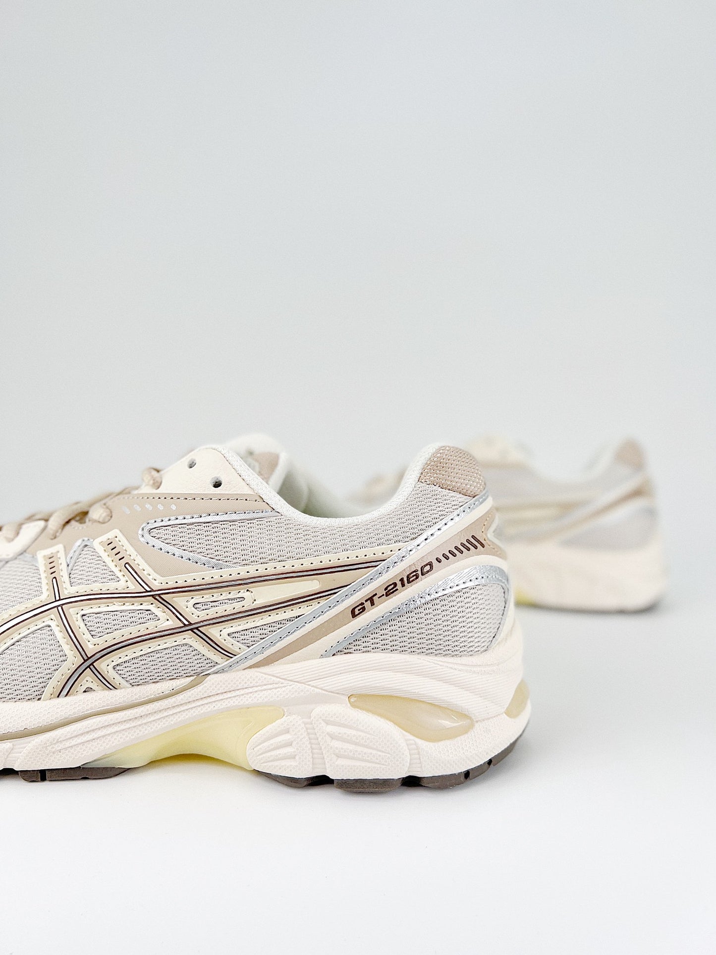 Asics GT-2160.- beige