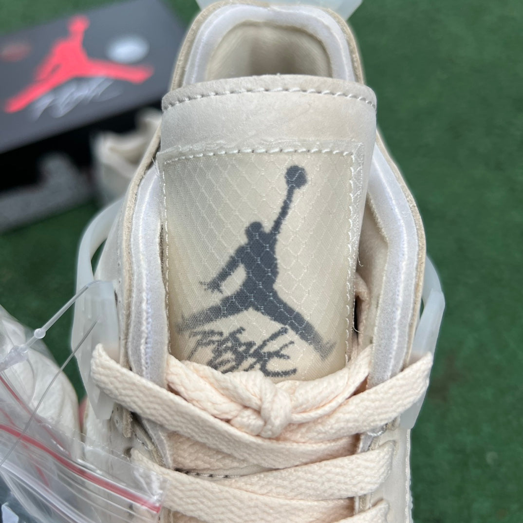 Air Jordan 4 x Off-White