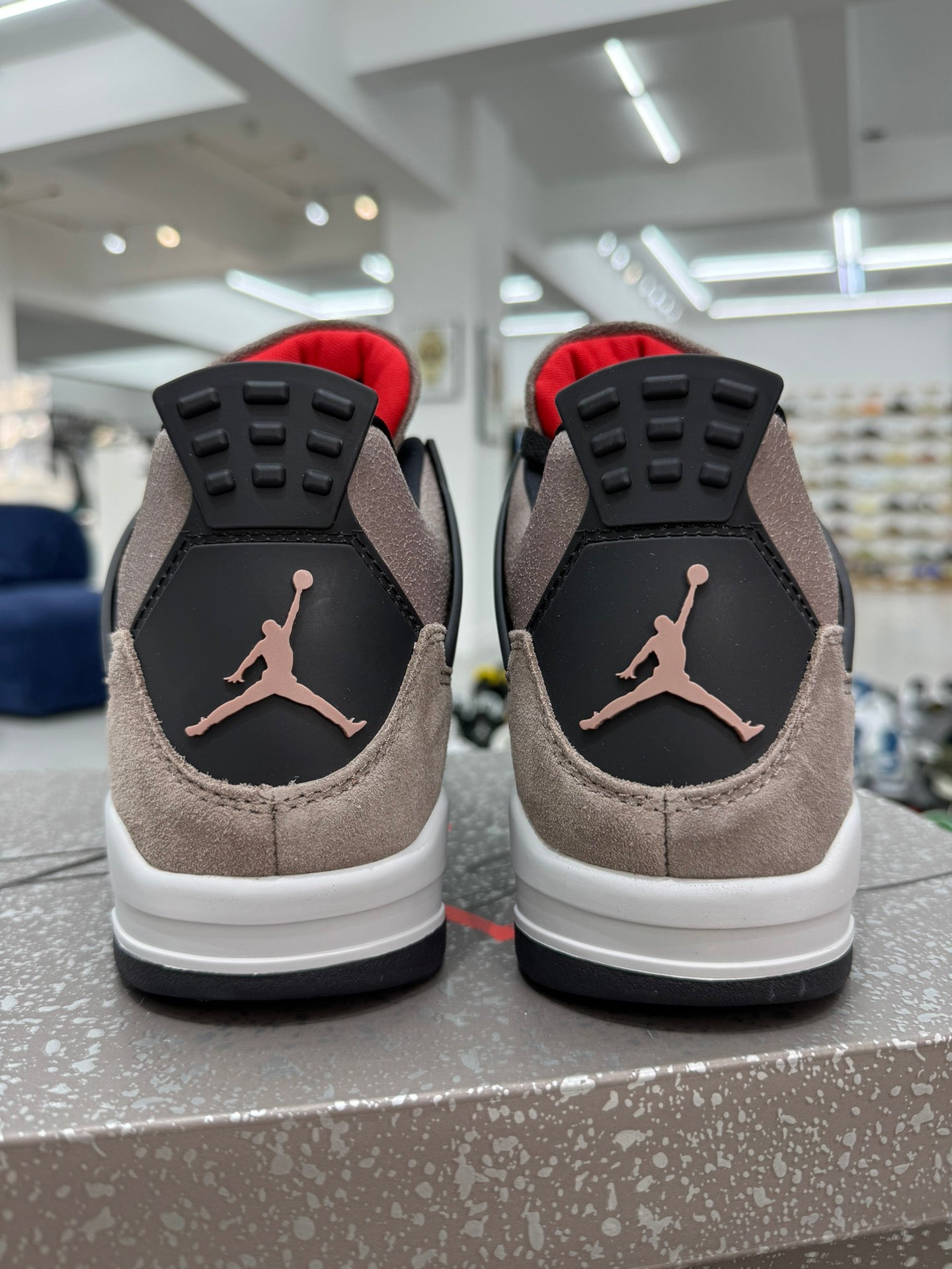 Air Jordan 4 Retro "Taupe Haze"