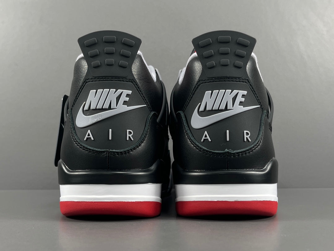 Air Jordan 4 "Bred Reimagined".- Un clásico