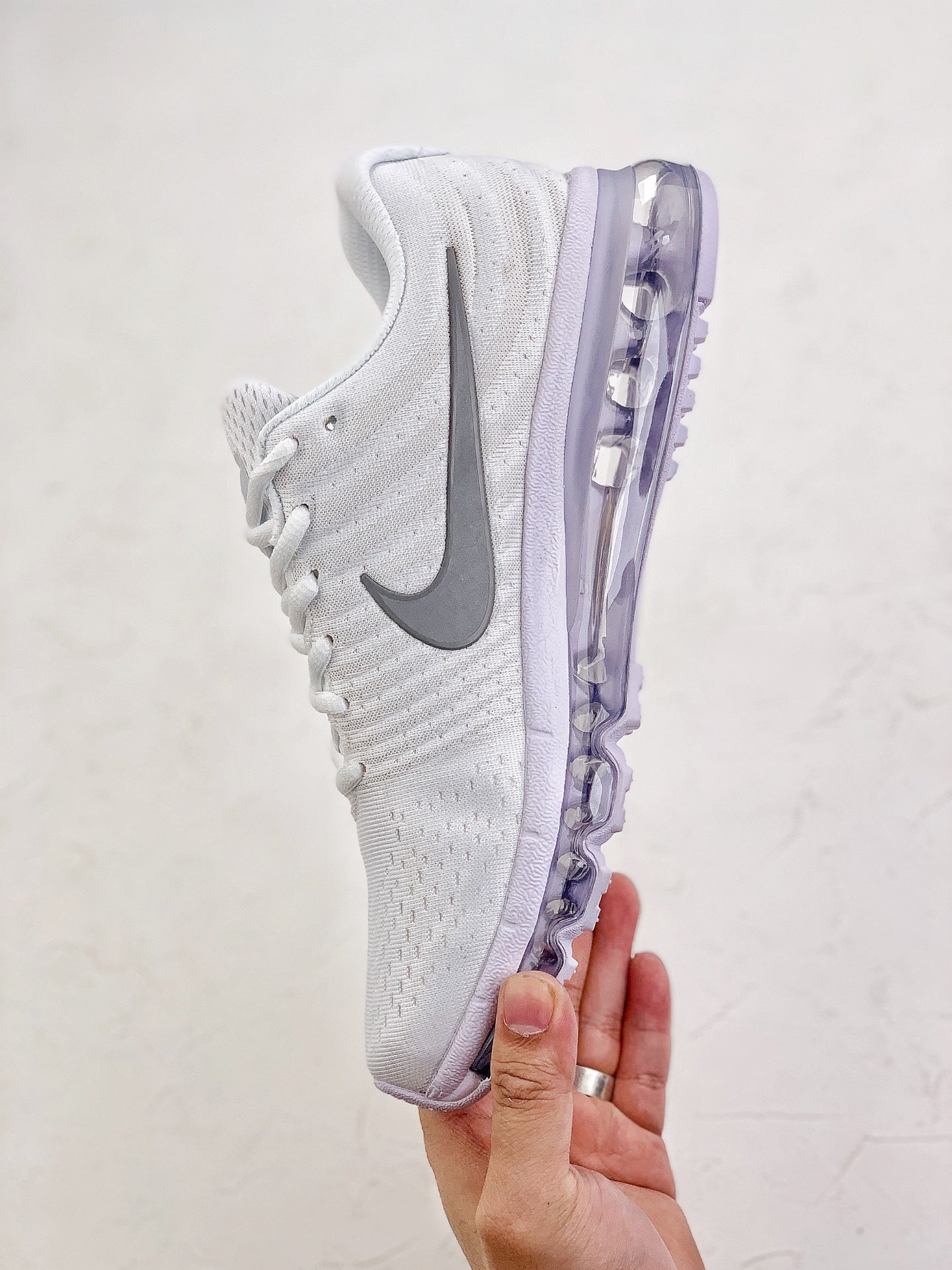 NIKE AIR MAX 2017.- blancas