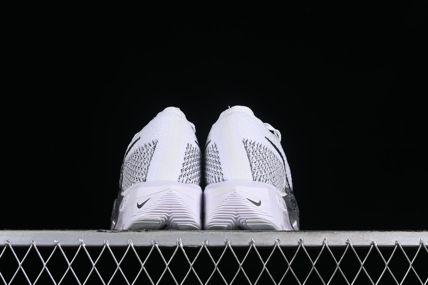 Nike Zoom X Vaporfly NEXT% 3 .- blanca