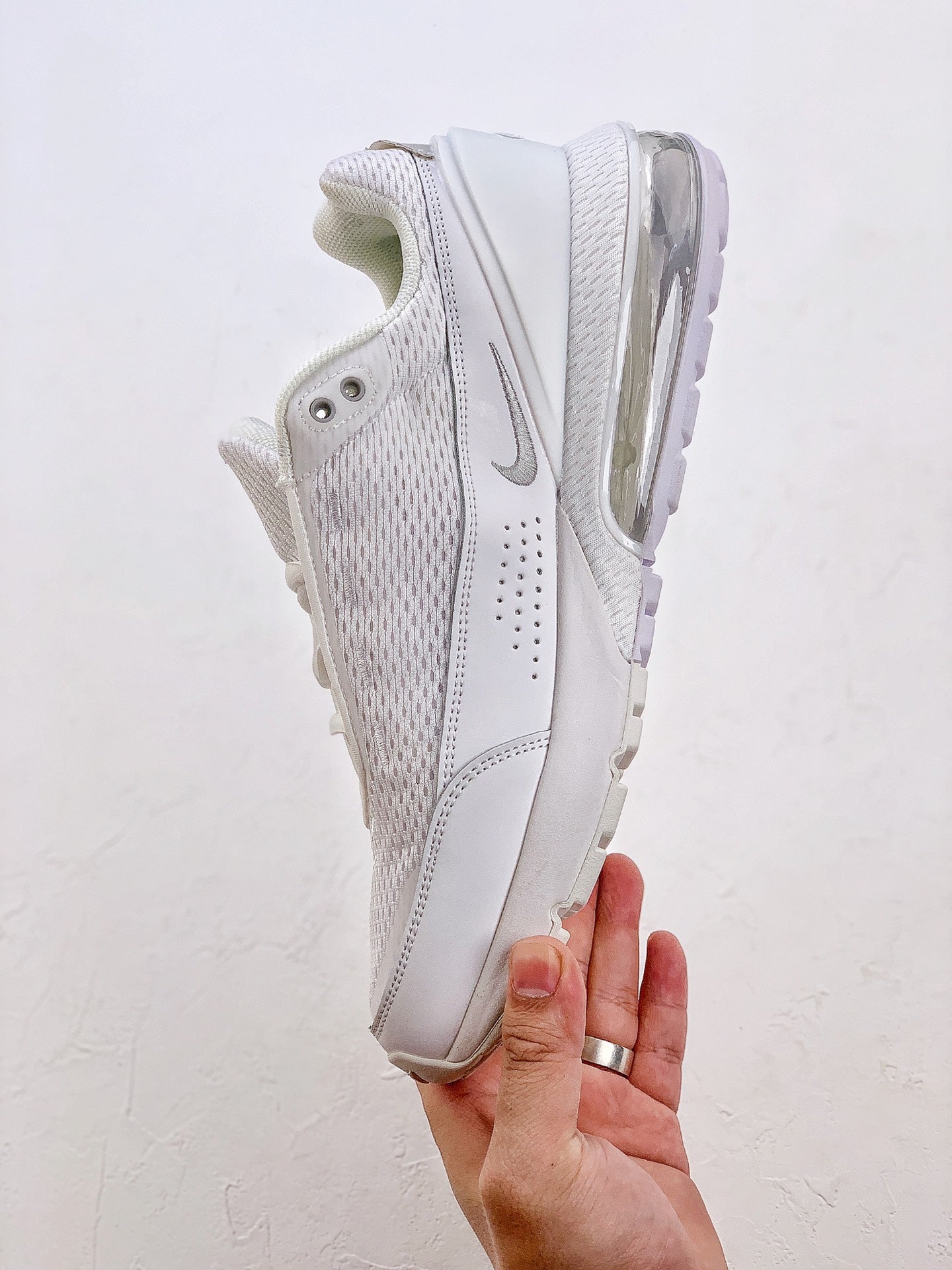 Nike air max pulse.- blancas