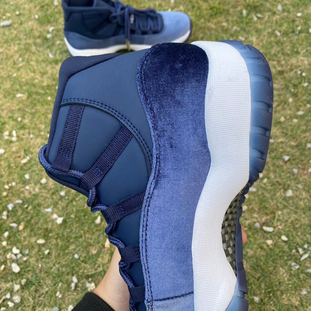 Air Jordan 11 "Midnight Navy"