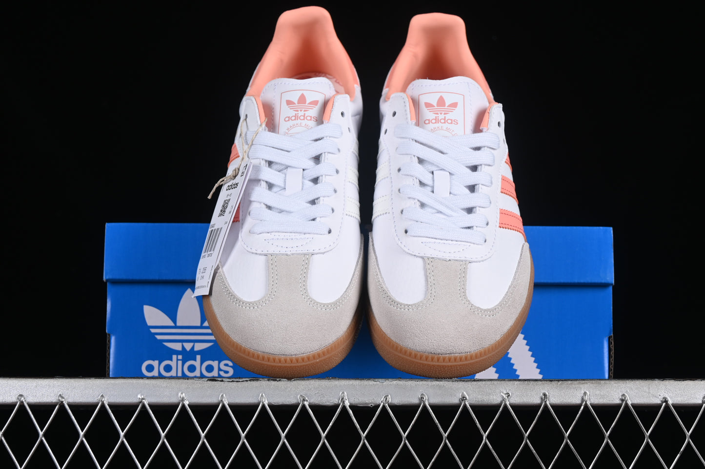 Adidas samba.- blancas, naranjas y grises