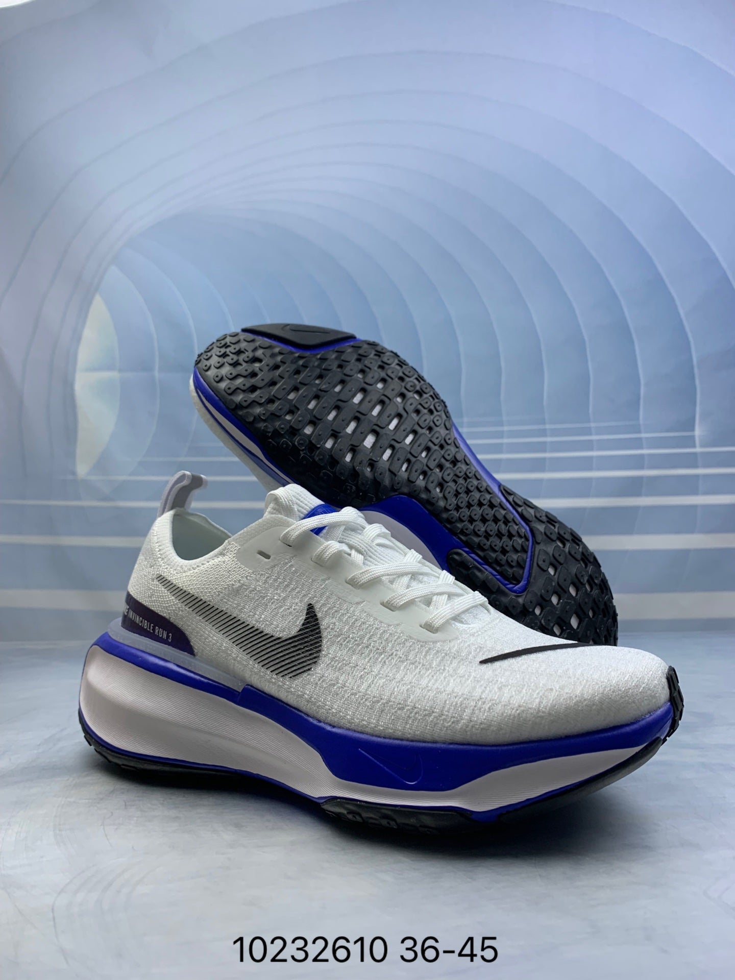 Nike invincible 3.- blancas y azules