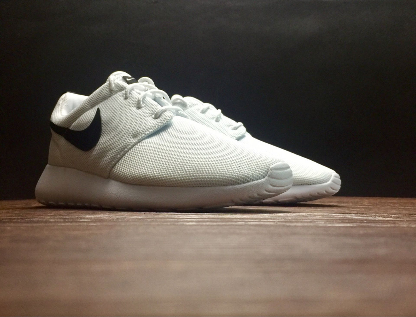 Nike Roshe Run One.- blancas