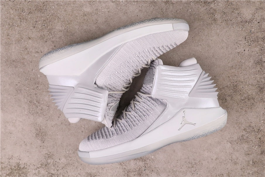 Air Jordan 32 "Pure Platinum"