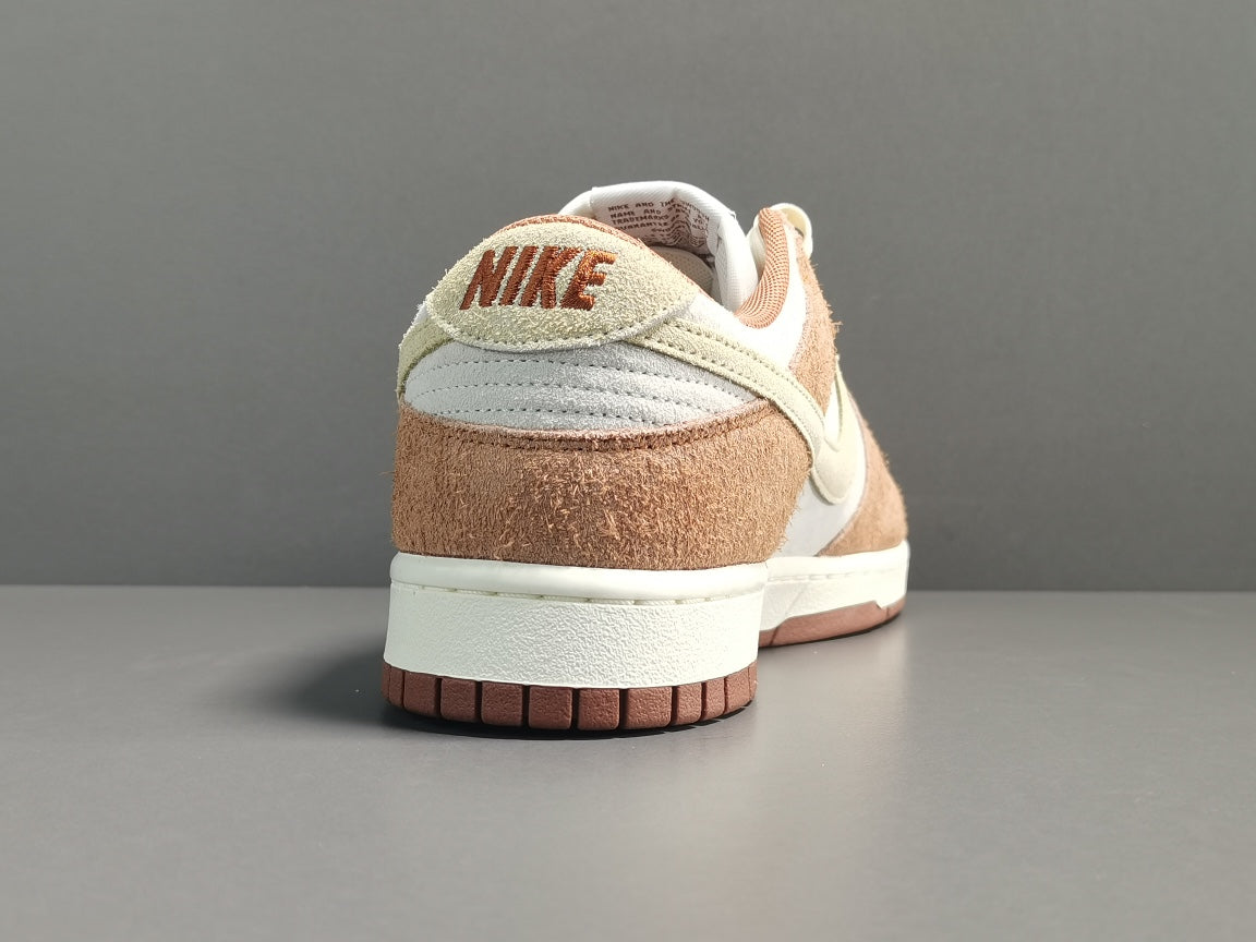 Nike SB Dunk Low "Milk Tea"