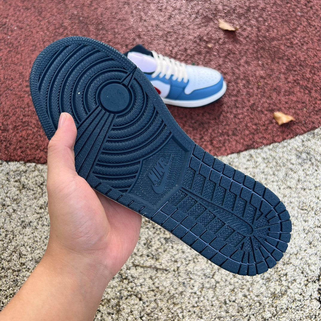 AJ1 Navy Low: Estilo y comodidad