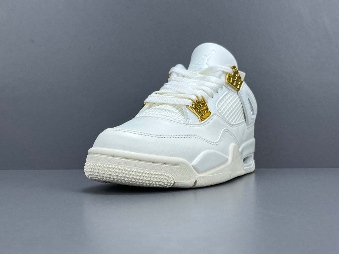 Air Jordan 4 "Metallic Gold"