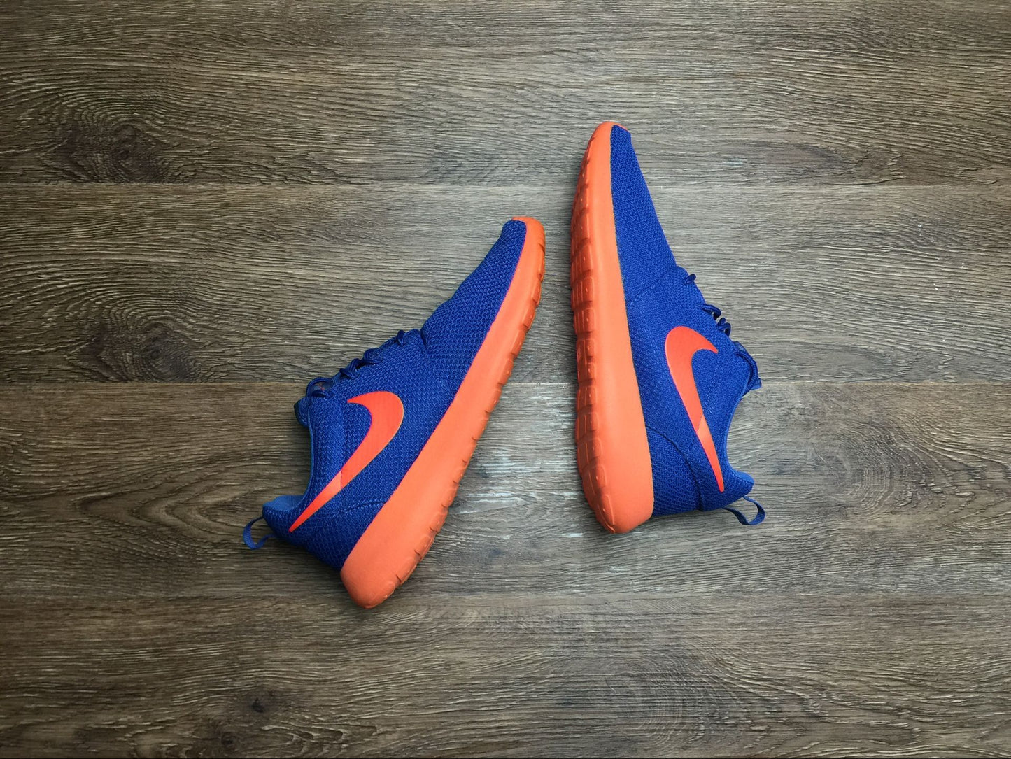 NIKE Roshe Run.- azules y naranjas