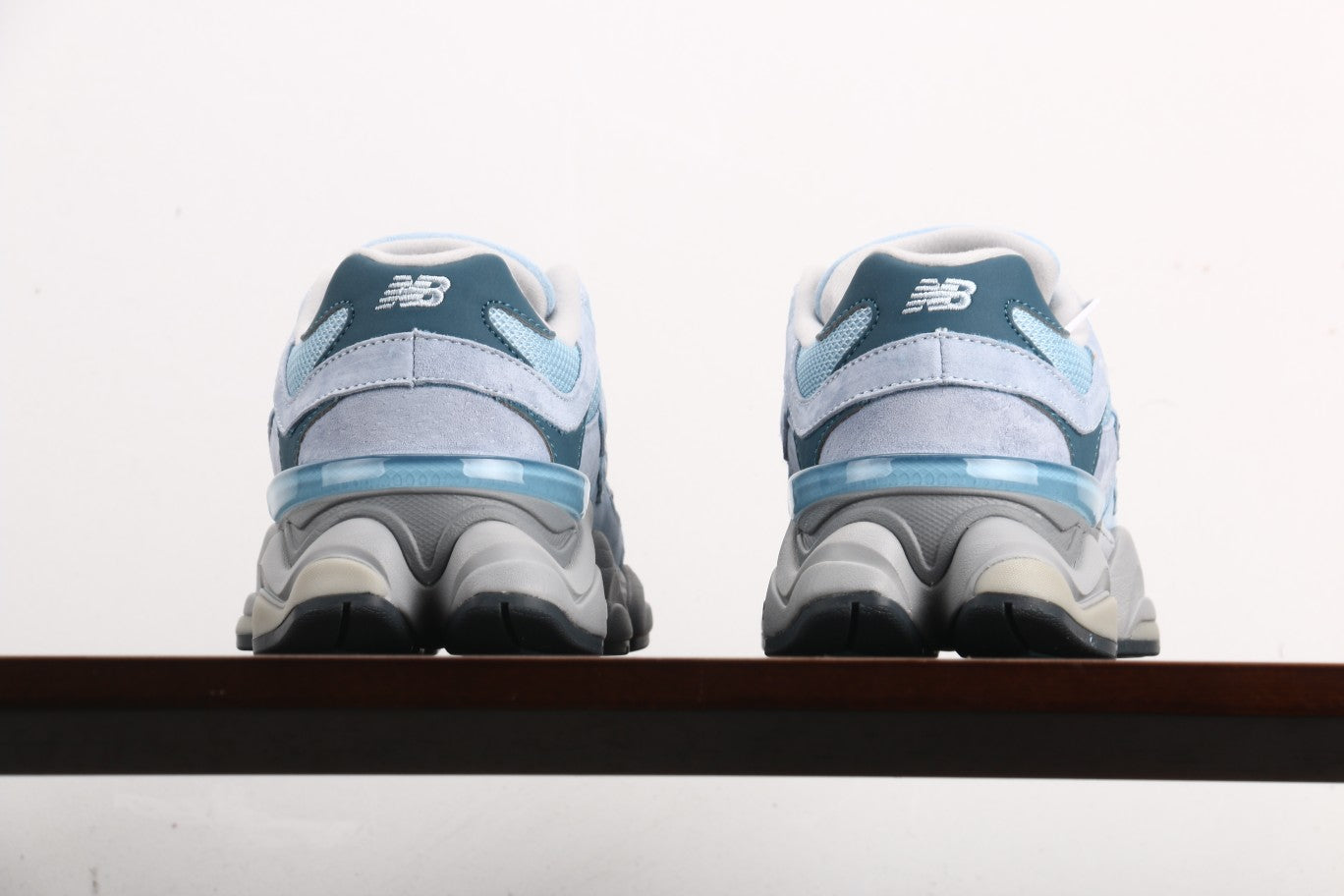 New Balance GNB 9060 - Blancas y Azules