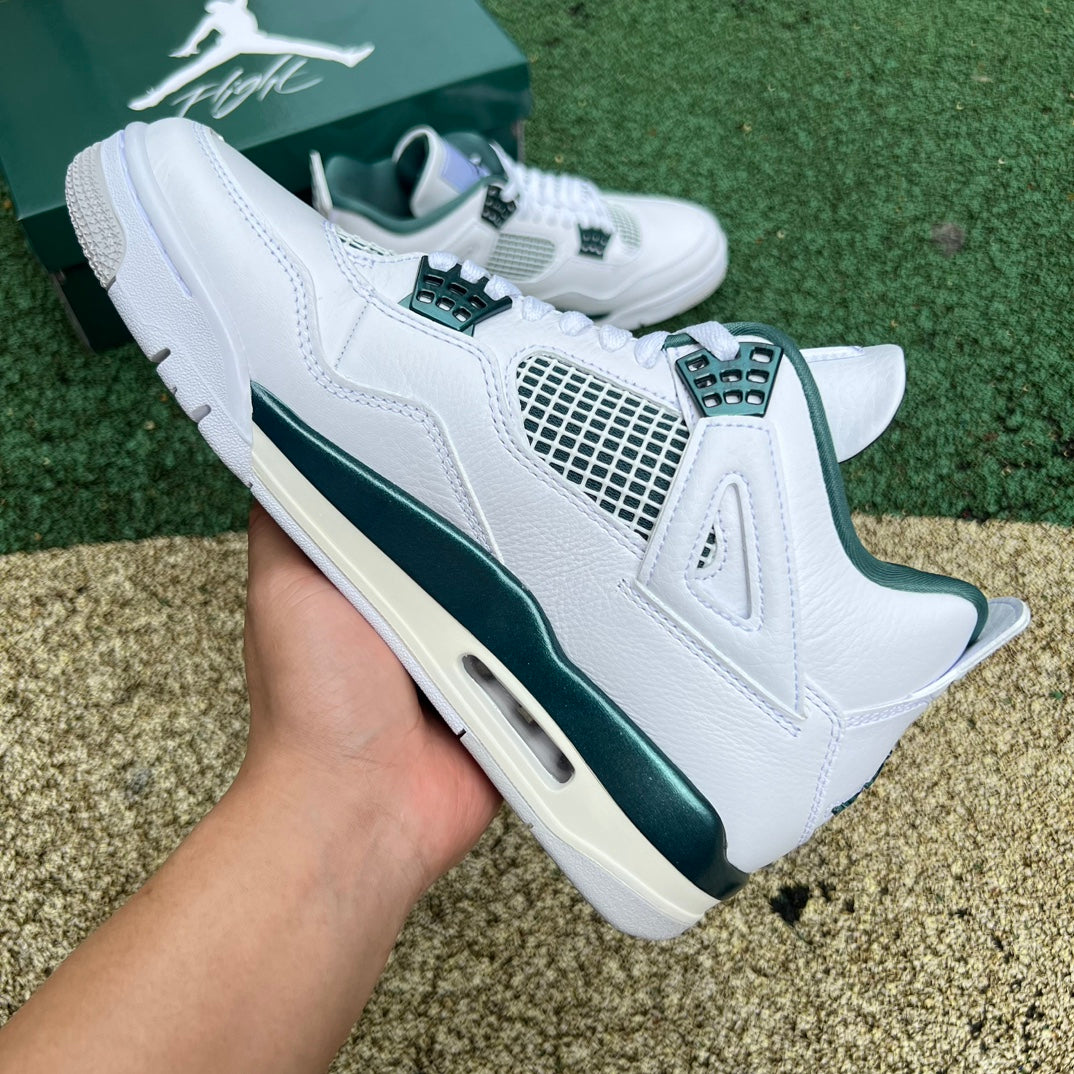 Air Jordan 4 Retro "Verde Oxidado"