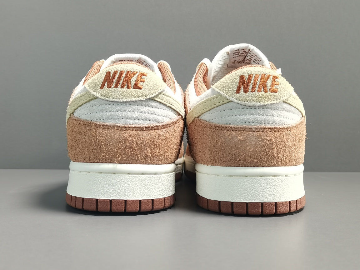 Nike SB Dunk Low "Milk Tea"