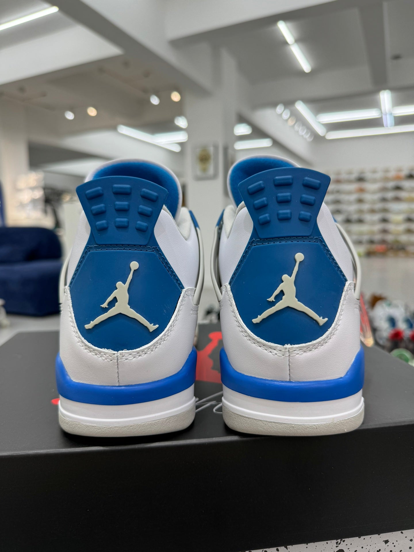 Air Jordan 4 Retro "Military Blue"