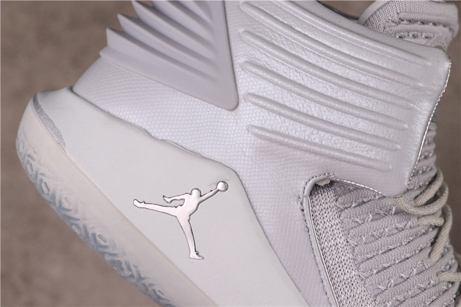 Air Jordan 32 "Pure Platinum"