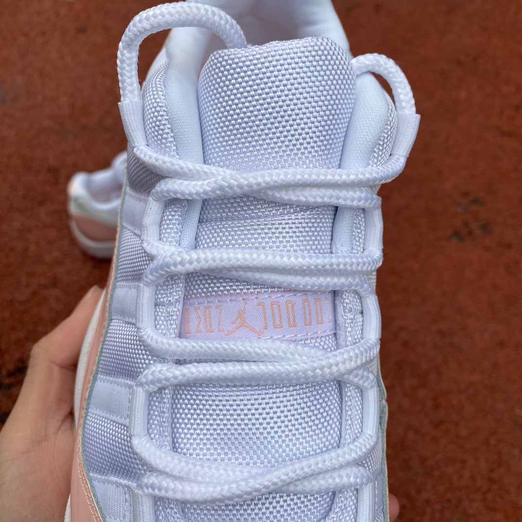 Air Jordan 11 Low Mujer “Rosa Leyenda”