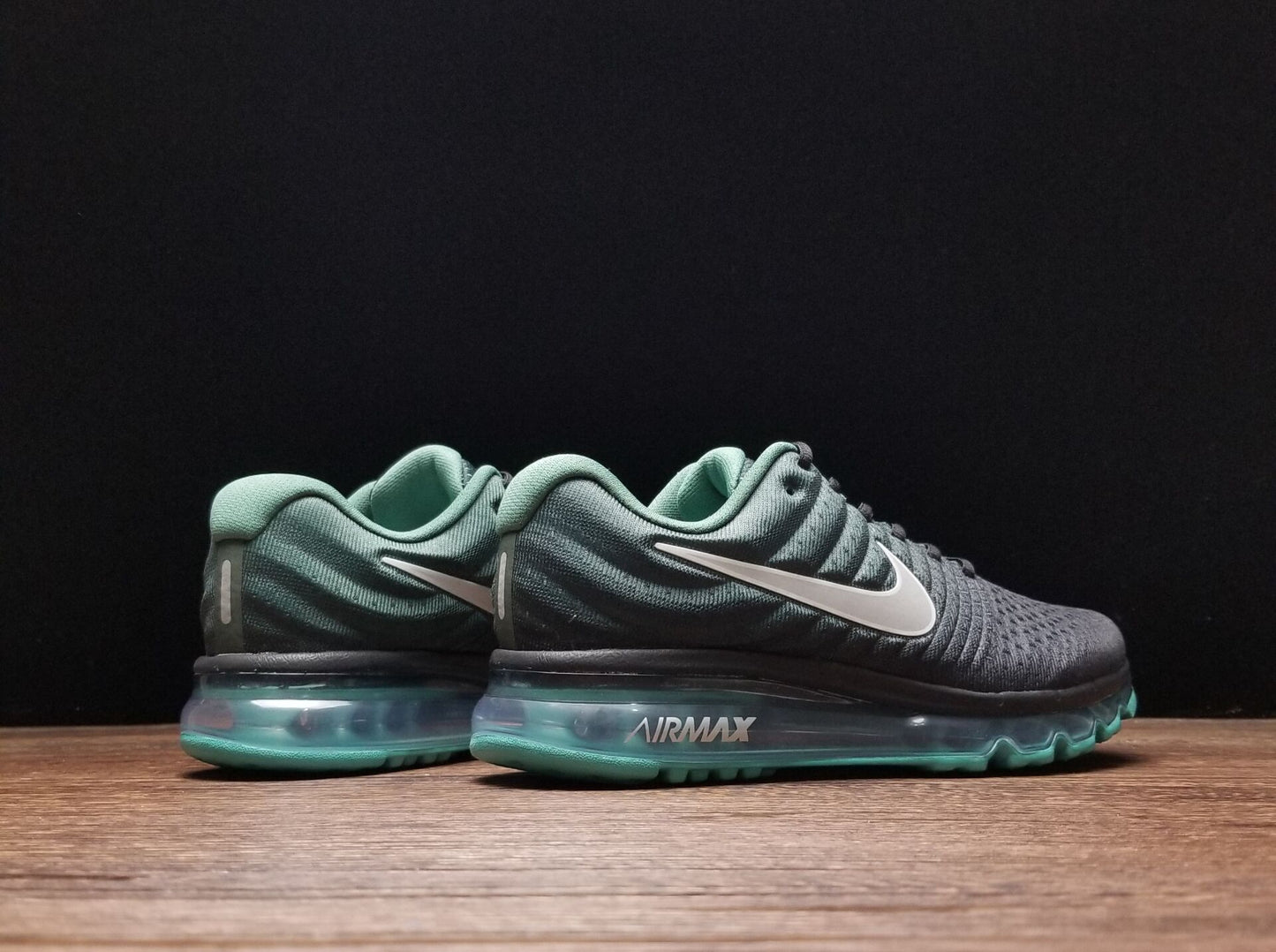 Nike air max 2017.- negras y verdes