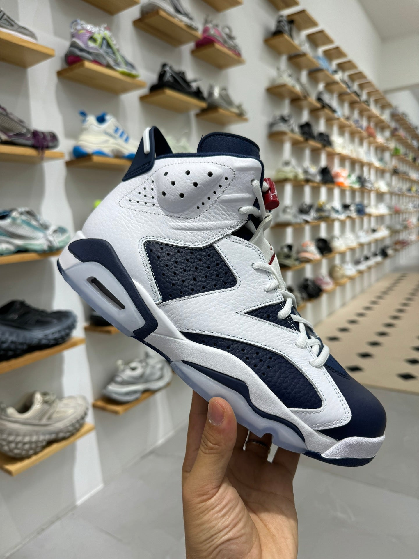 Air Jordan 6 Retro "Olympic" - Estilo y Prestigio