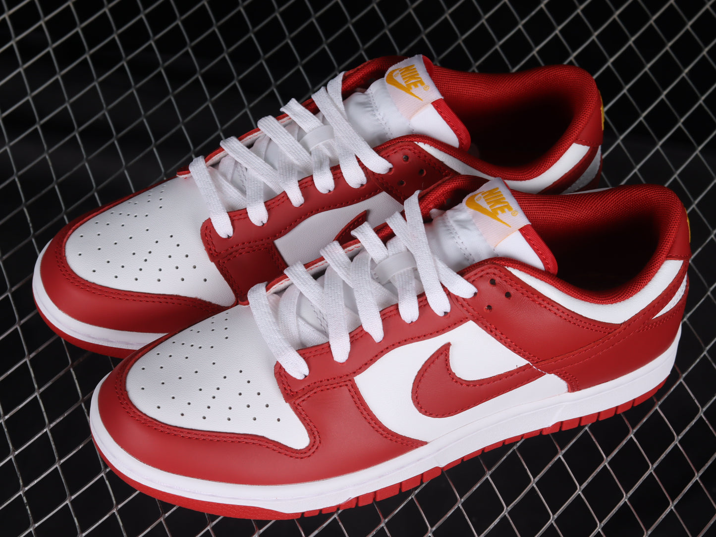 Nike  SB Dunk Low Gym Red