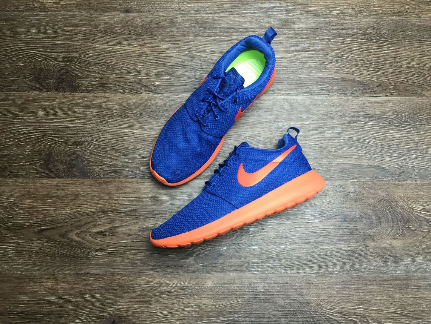 NIKE Roshe Run.- azules y naranjas