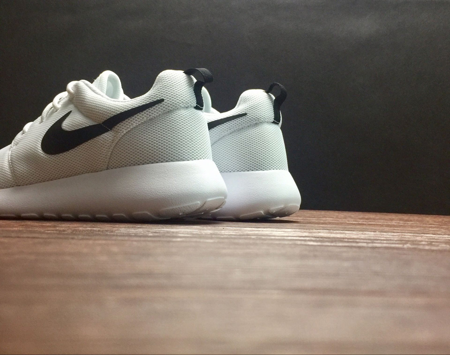 Nike Roshe Run One.- blancas