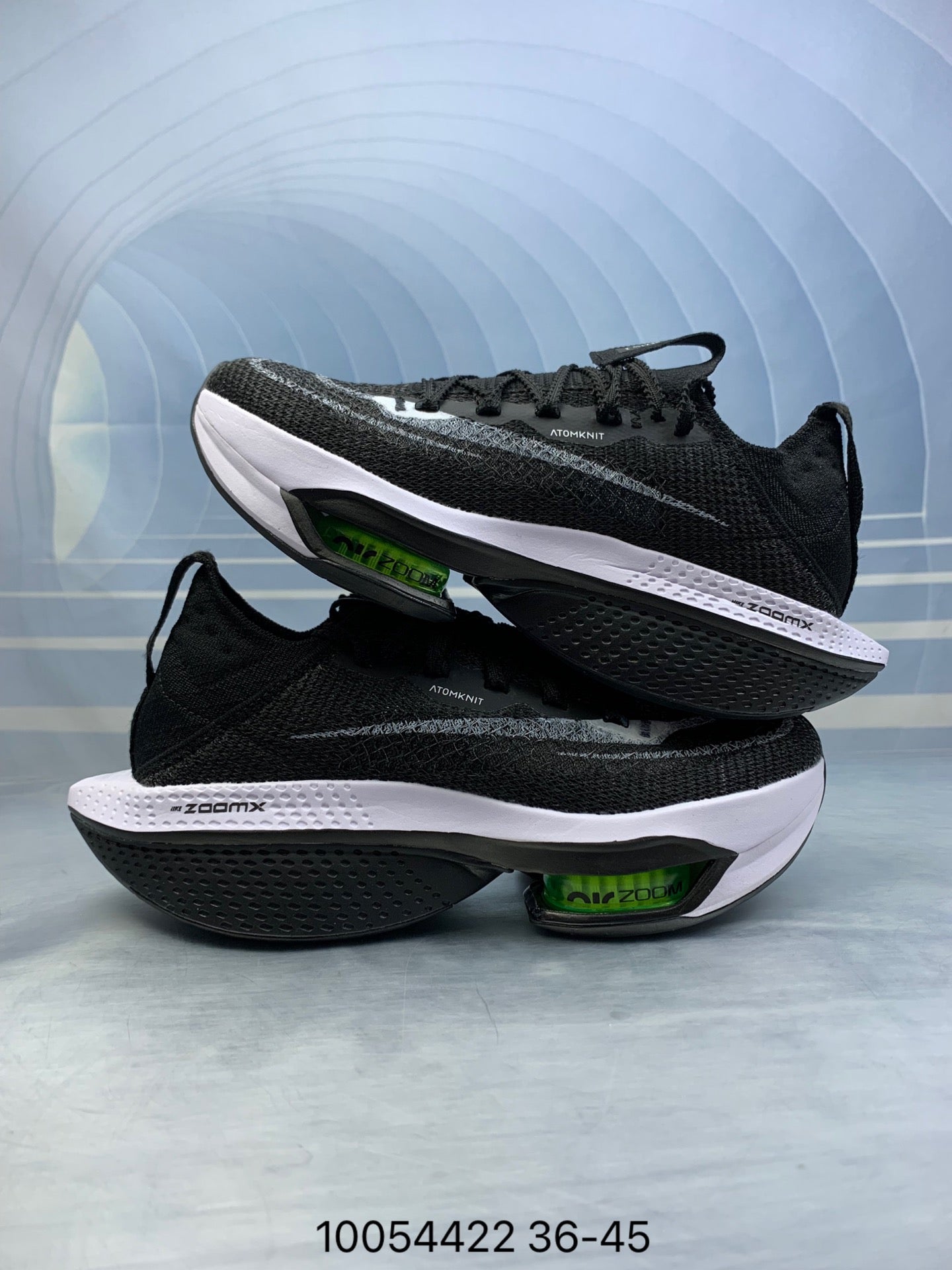 Nike Air Zoom Alphafly NEXT% 2.- negras y blancas