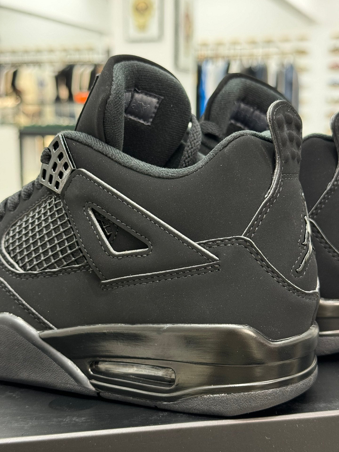 Air Jordan 4 Retro "Black Cat"