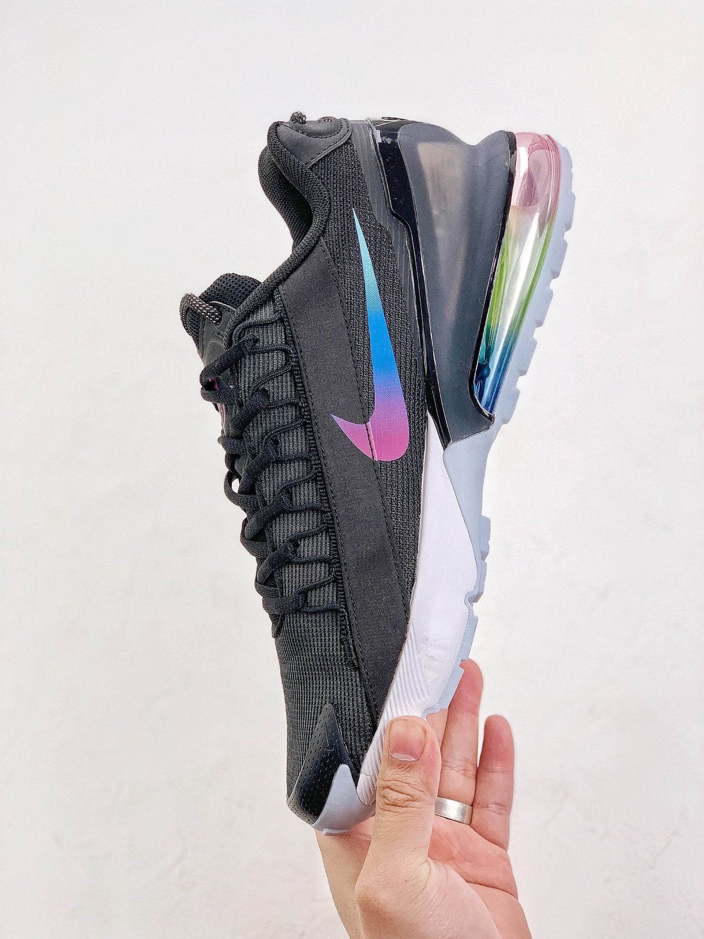 Nike air max pulse.-negras, moradas y azules