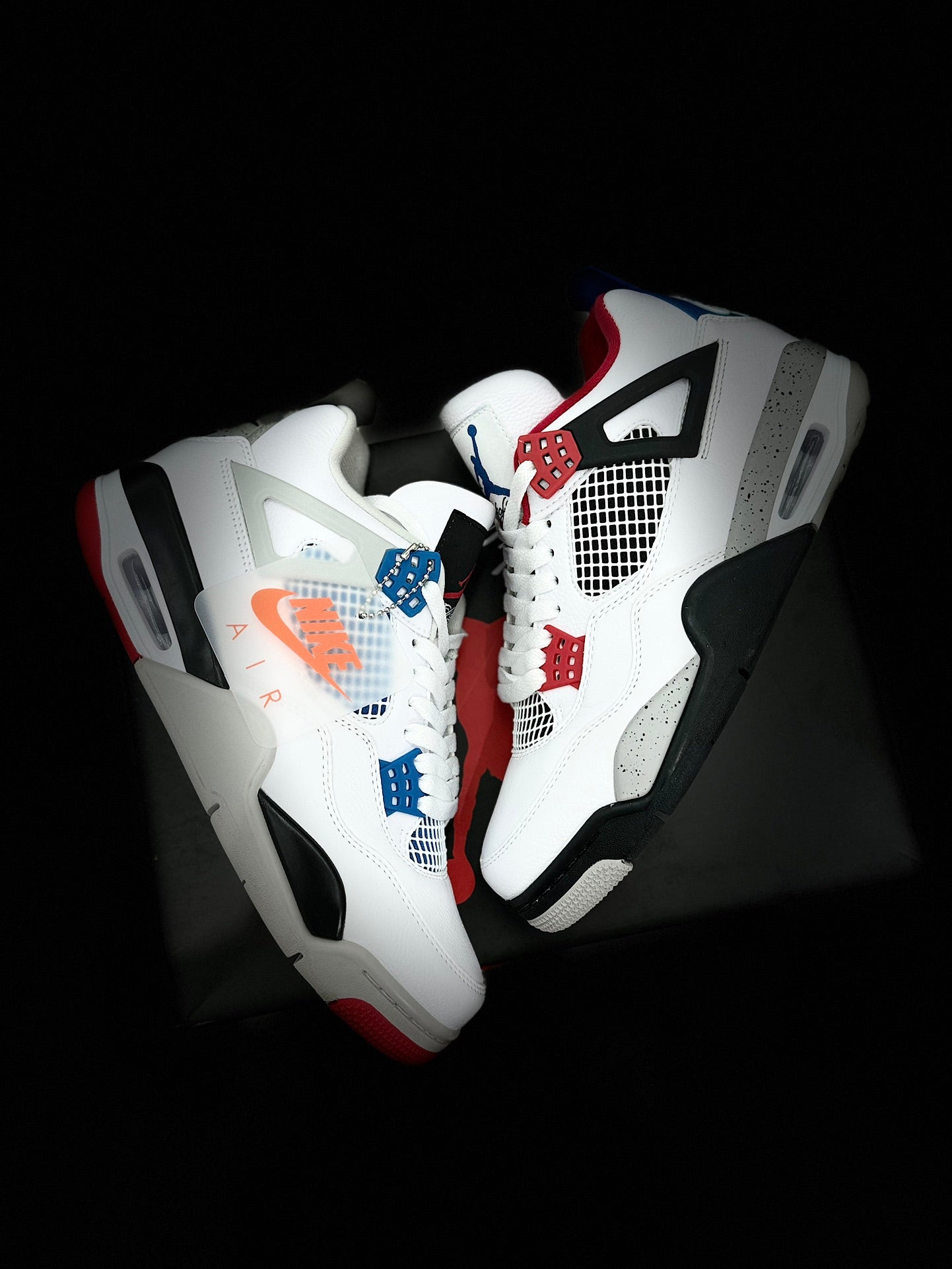 Air Jordan 4 "What The" - Innovación y Exclusividad