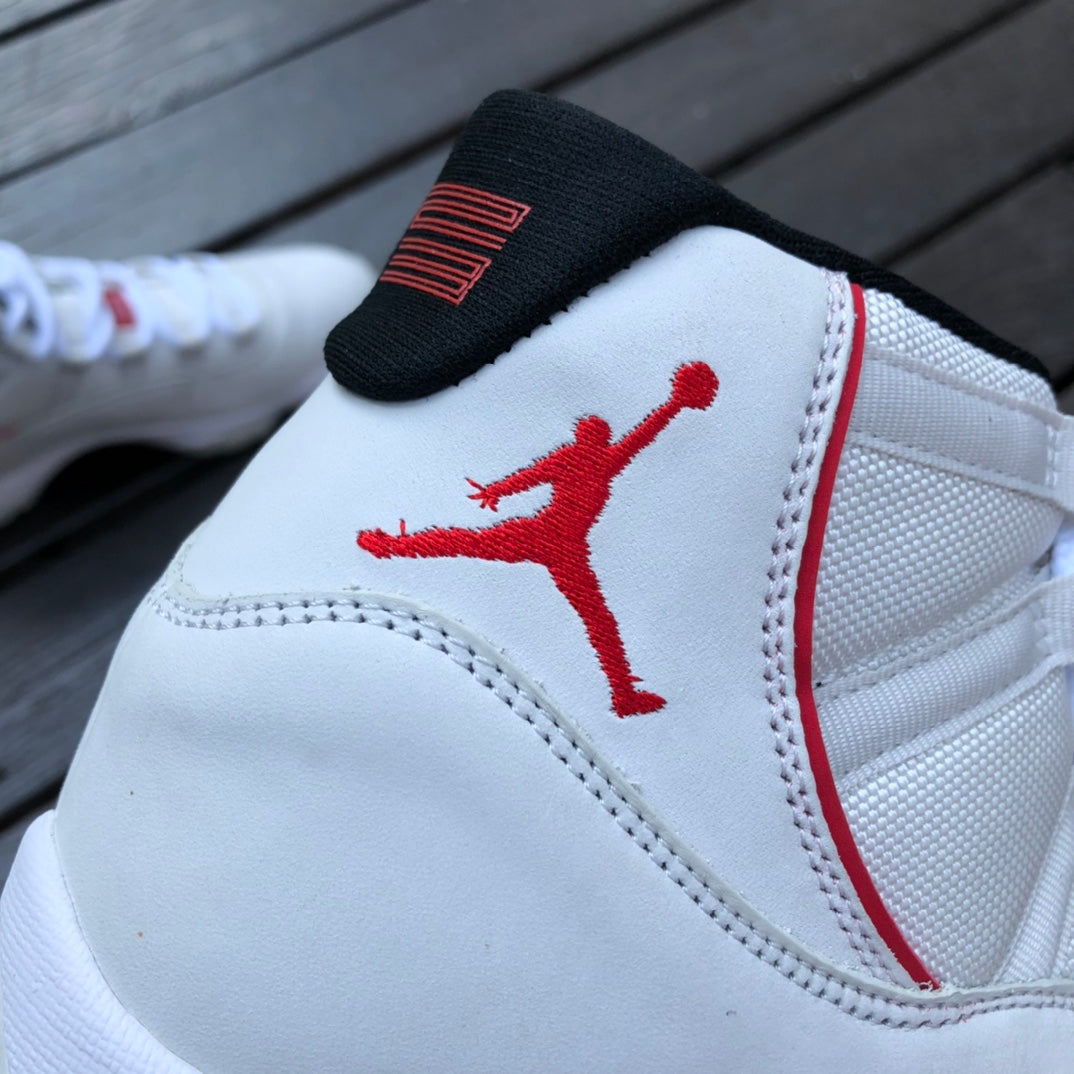 Air Jordan 11 Platinum Tint "Bugs Bunny"