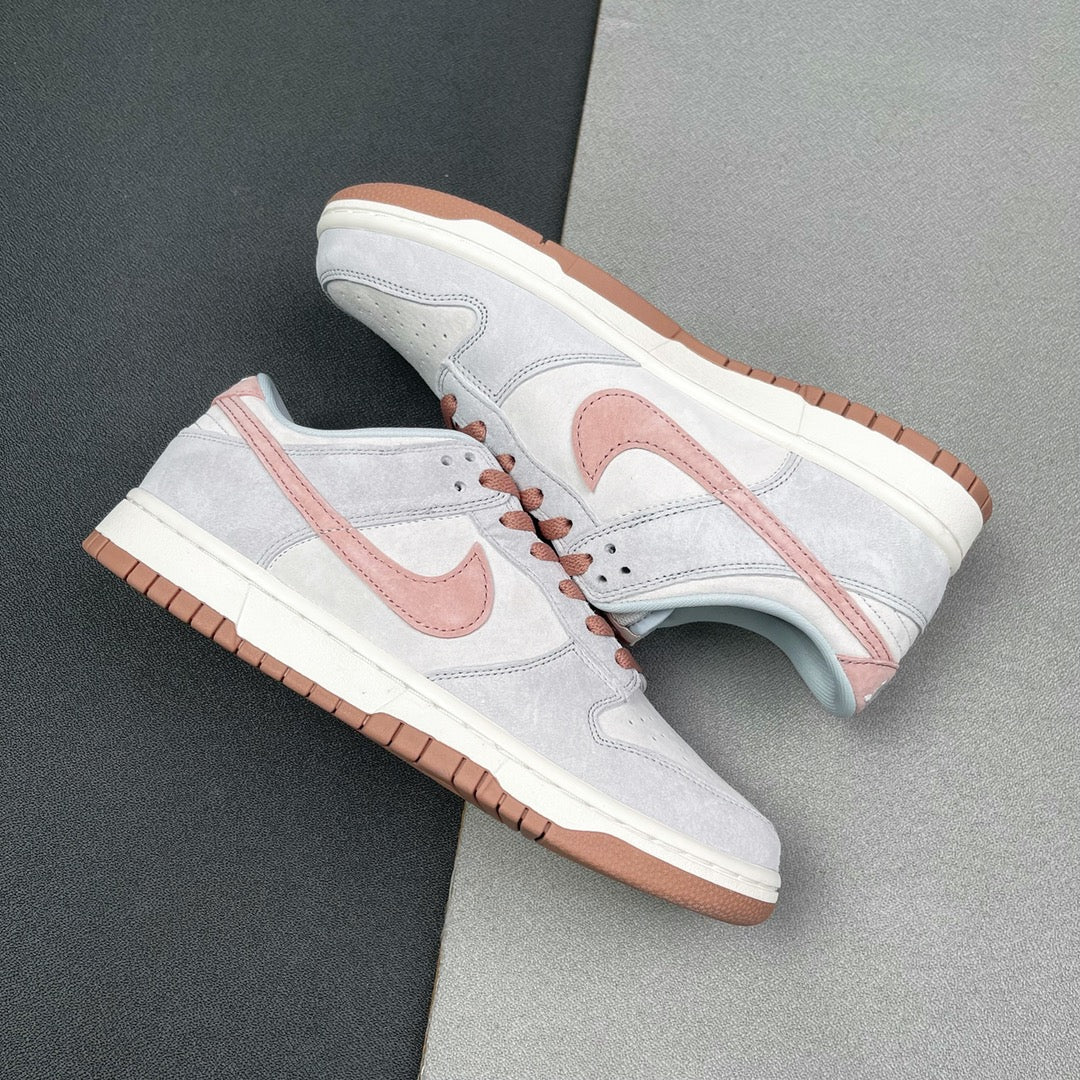 Nike SB Dunk Low "Pink Stone Rose"