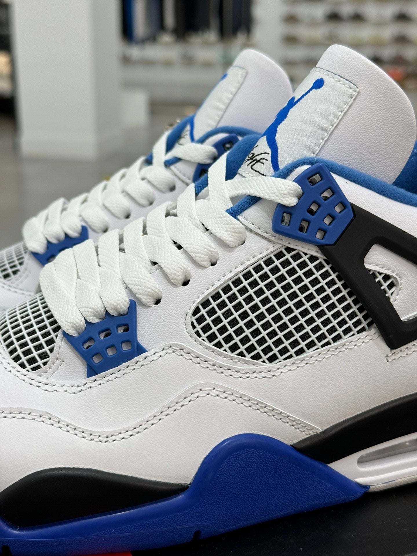 Air Jordan 4 Retro "White and Blue"