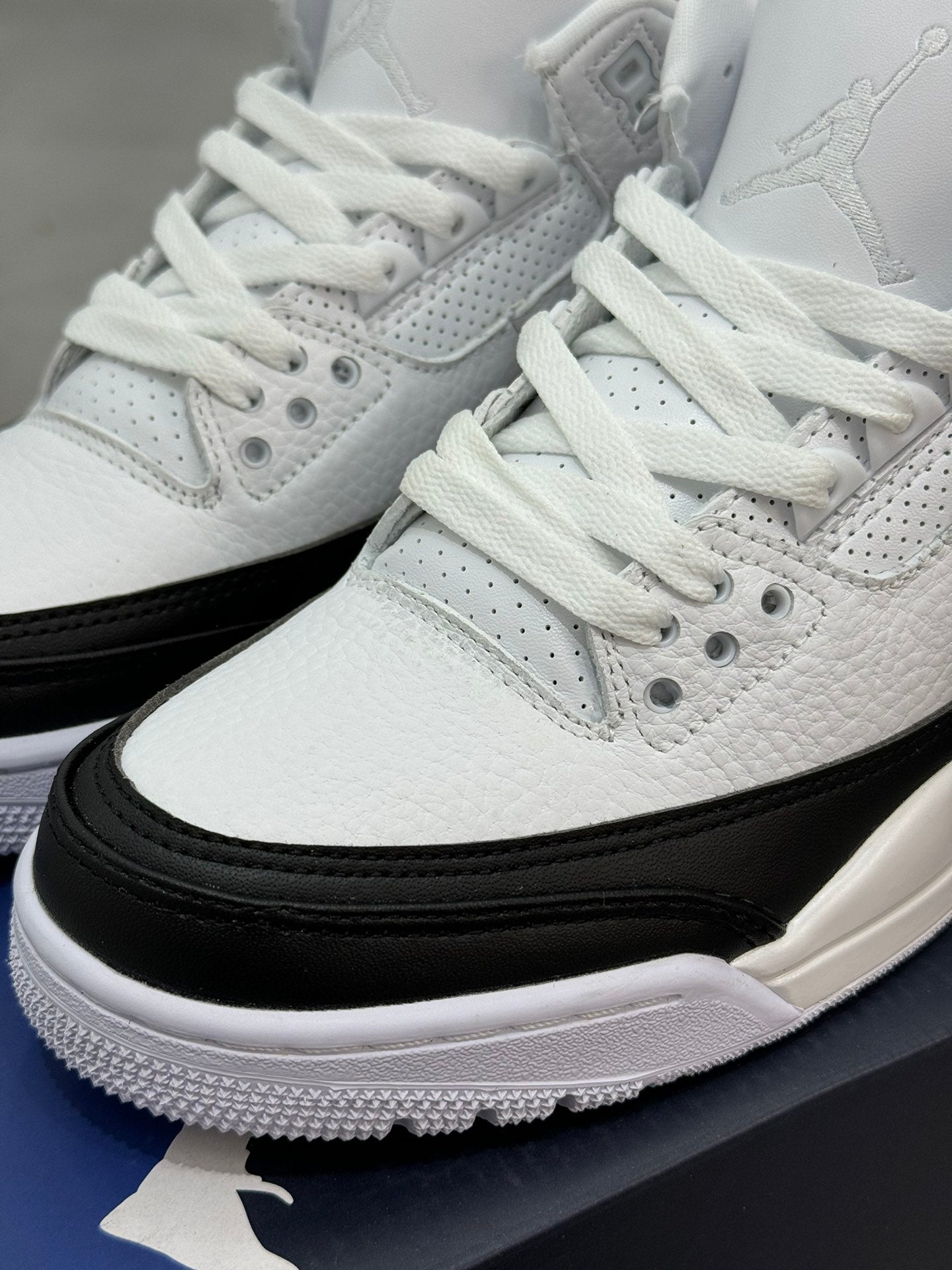 Air Jordan 3.- Exclusividad y Vanguardia