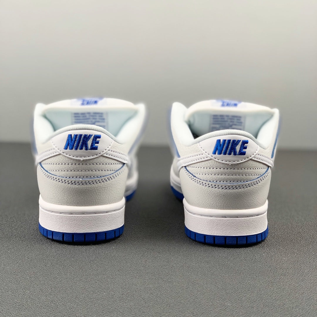 Nike SB Dunk Low "Porcelana Azul y Blanca"