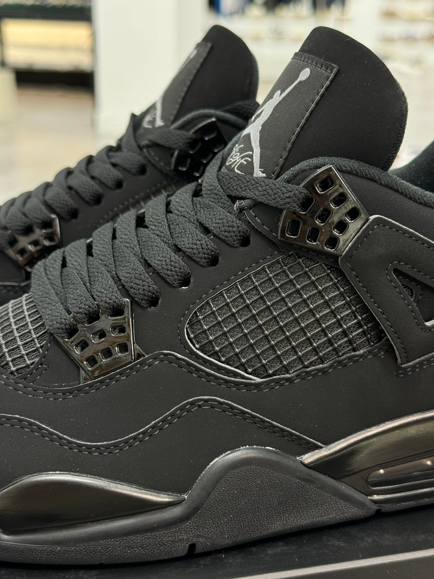 Air Jordan 4 Retro "Black Cat"