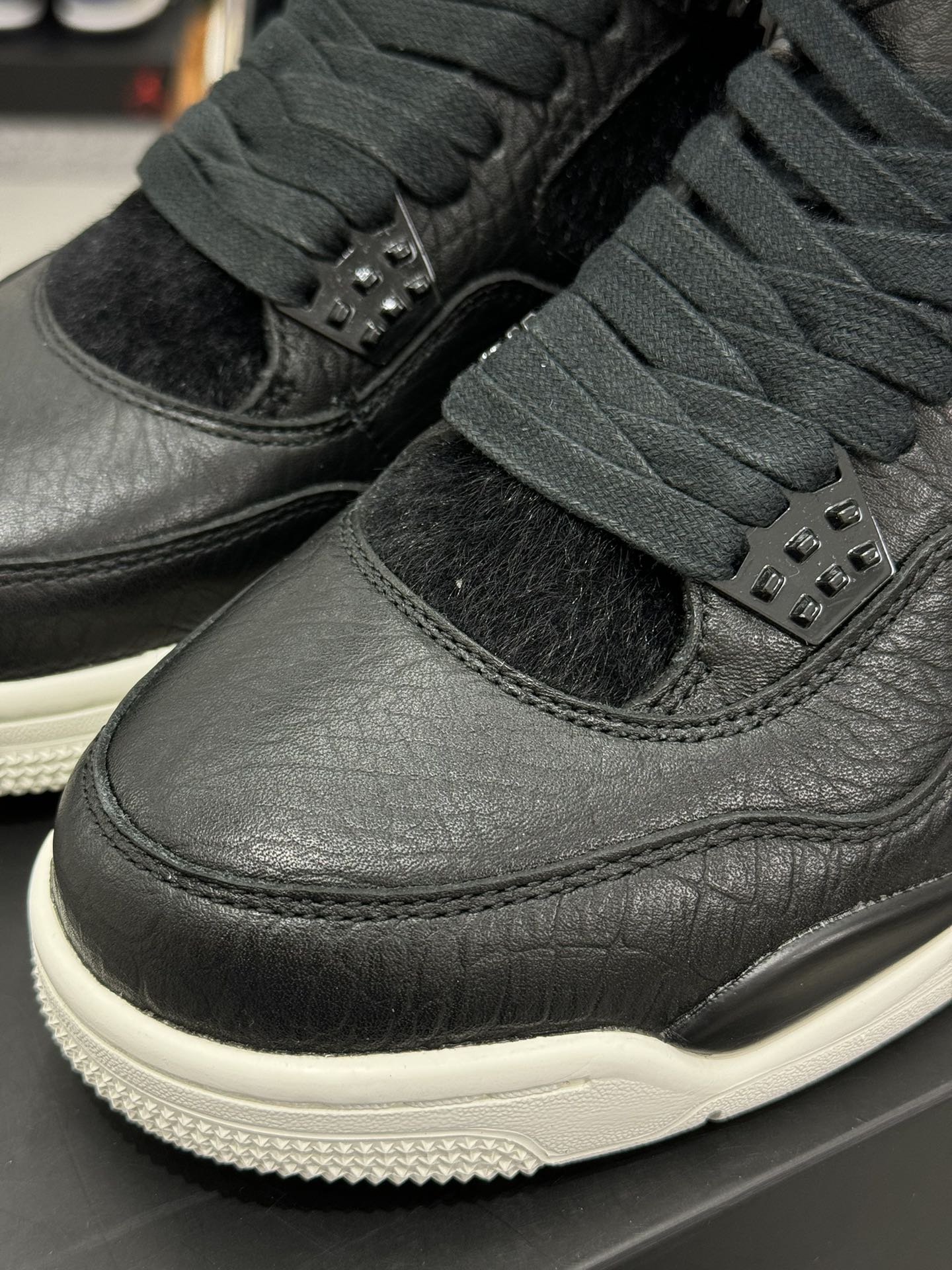 Air Jordan 4 Premium "Pony Hair"