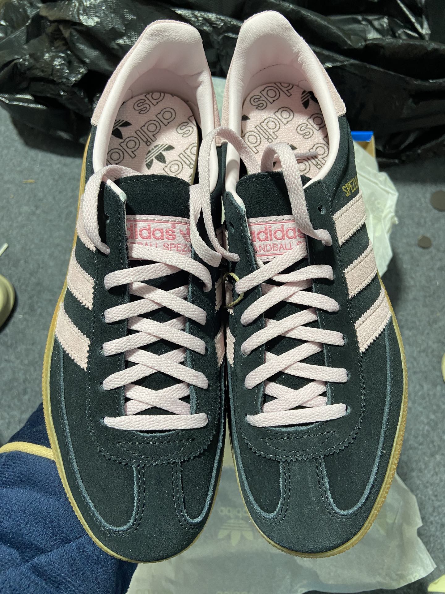 Adidas spezial.- verde y rosa claro