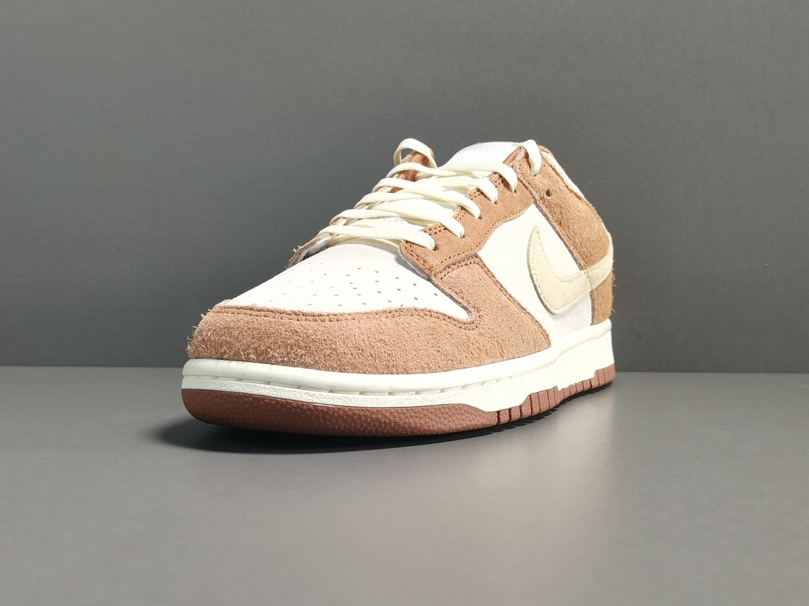 Nike SB Dunk Low "Milk Tea"