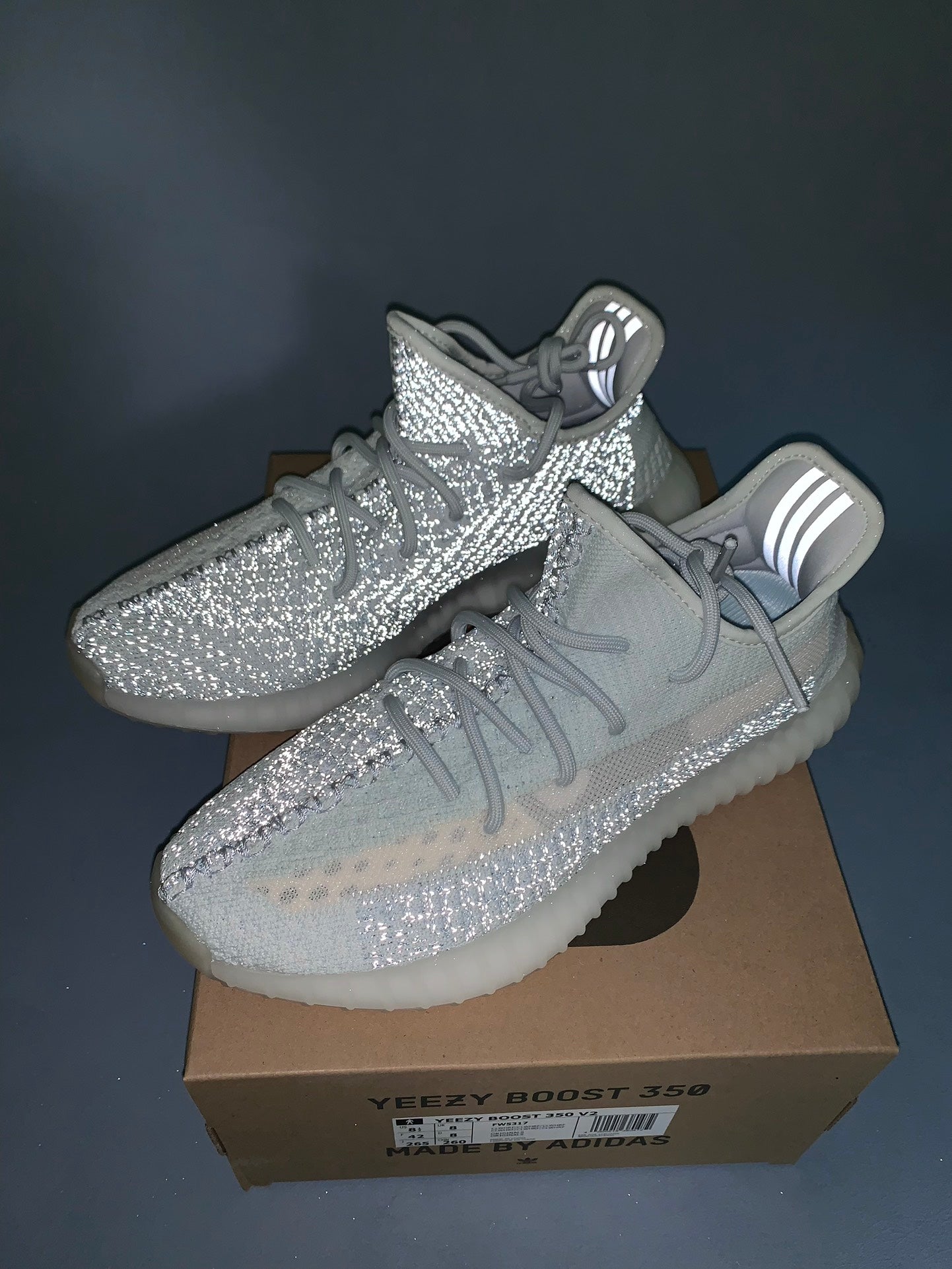 Yeezy Boost 350 v2 Blanco Nube.-Edición Limitada