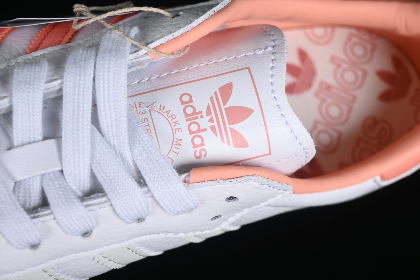 Adidas samba.- blancas, naranjas y grises