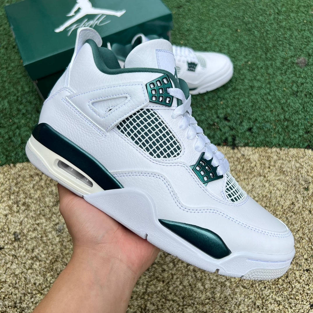 Air Jordan 4 Retro "Verde Oxidado"