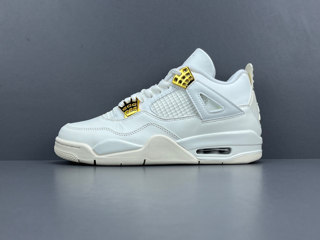 Air Jordan 4 "Metallic Gold"