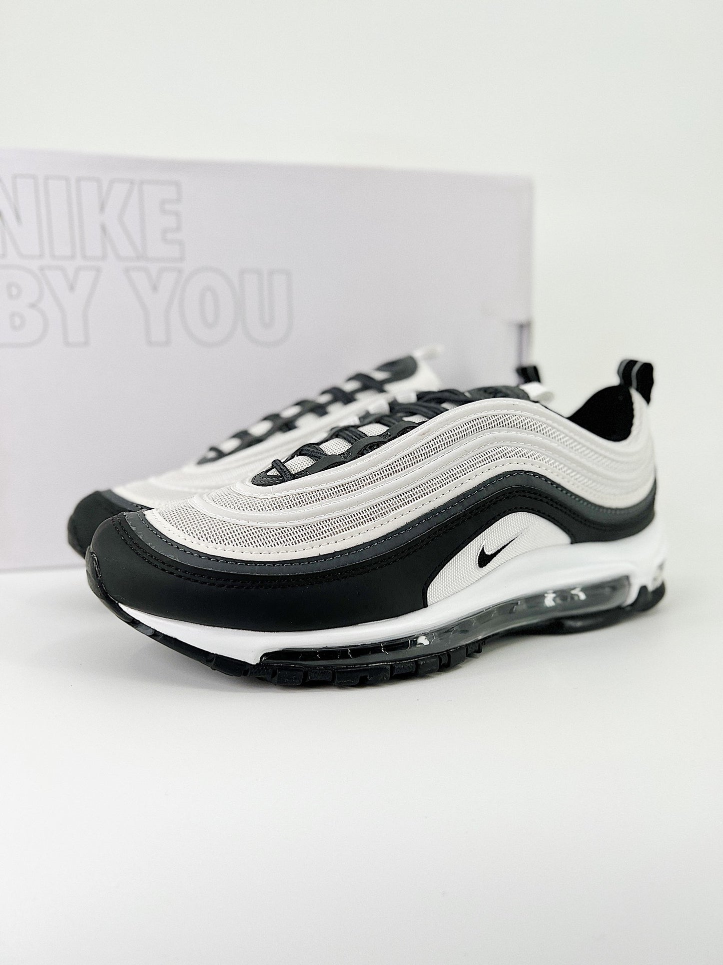 Nike air max 97.- blancas y negras