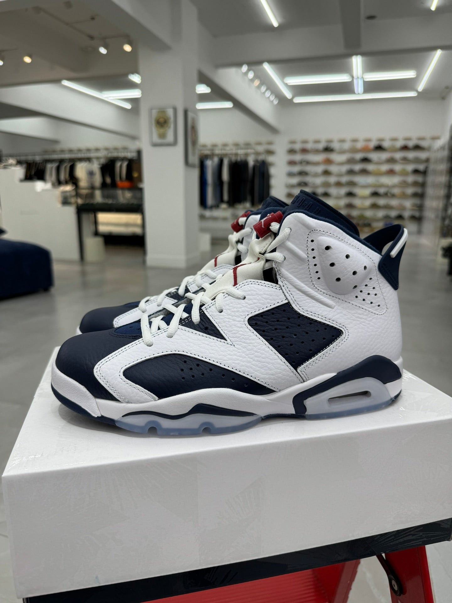 Air Jordan 6 Retro "Olympic" - Estilo y Prestigio