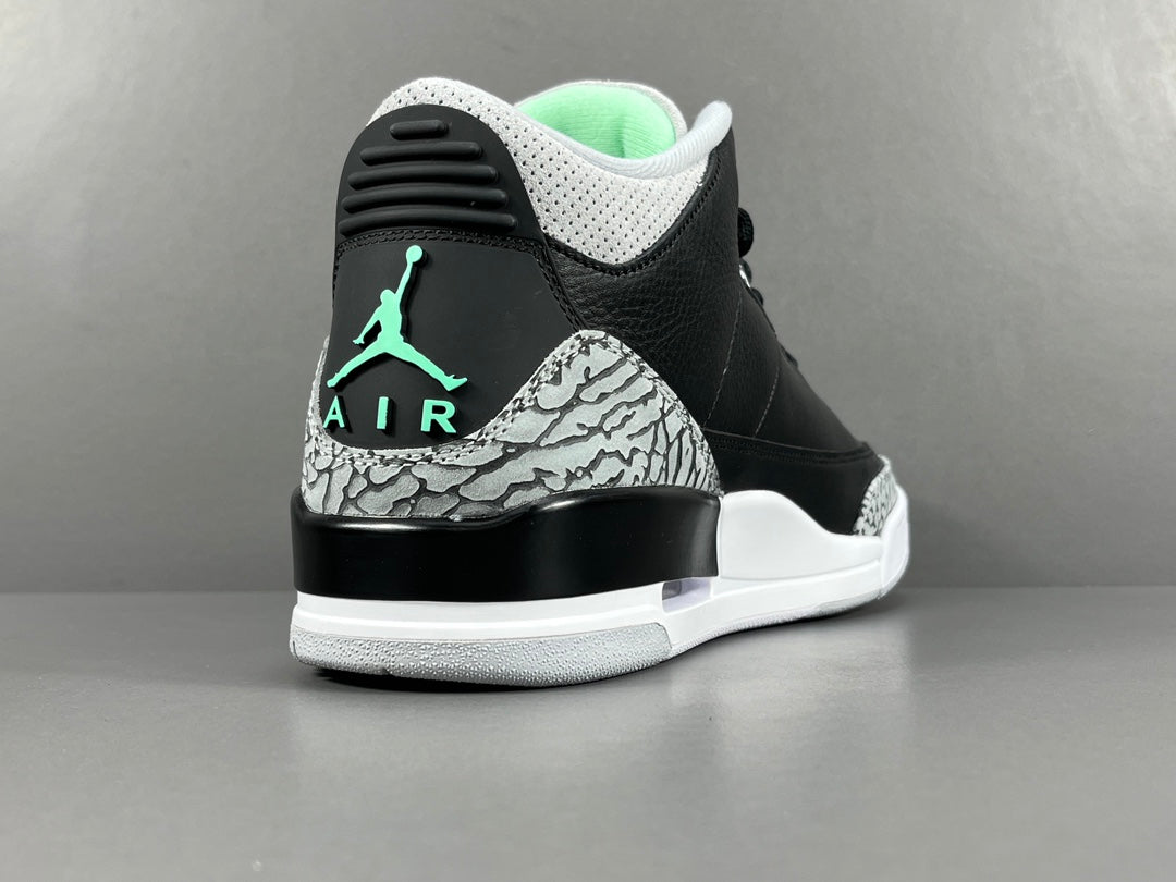 Air Jordan 3.- Negro y verde