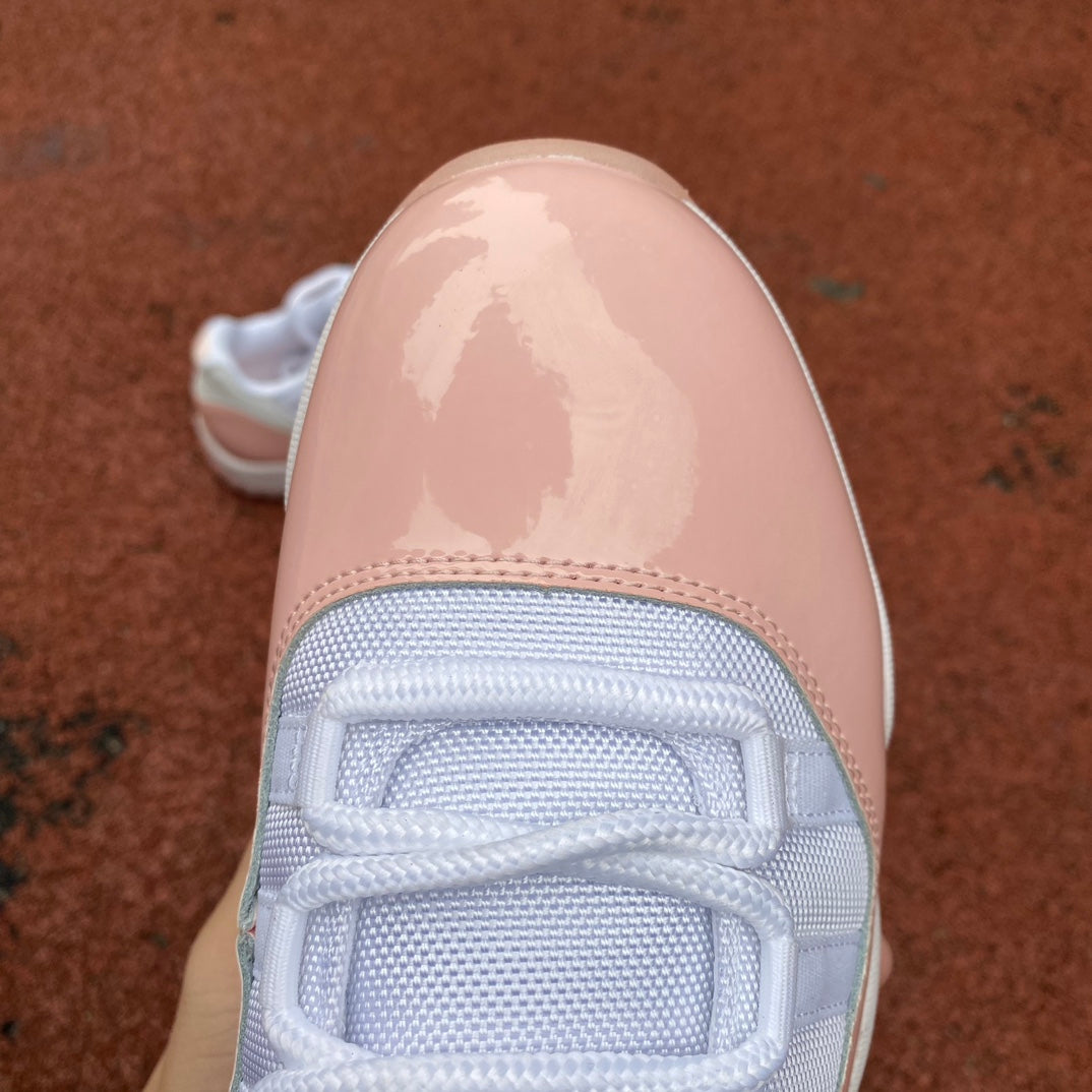 Air Jordan 11 Low Mujer “Rosa Leyenda”